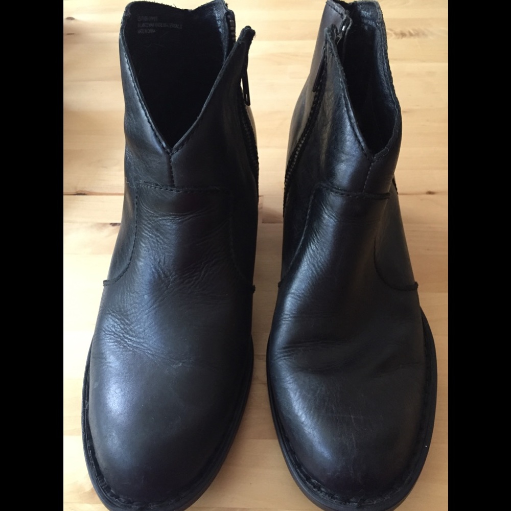 Born black leather booties size 9.5